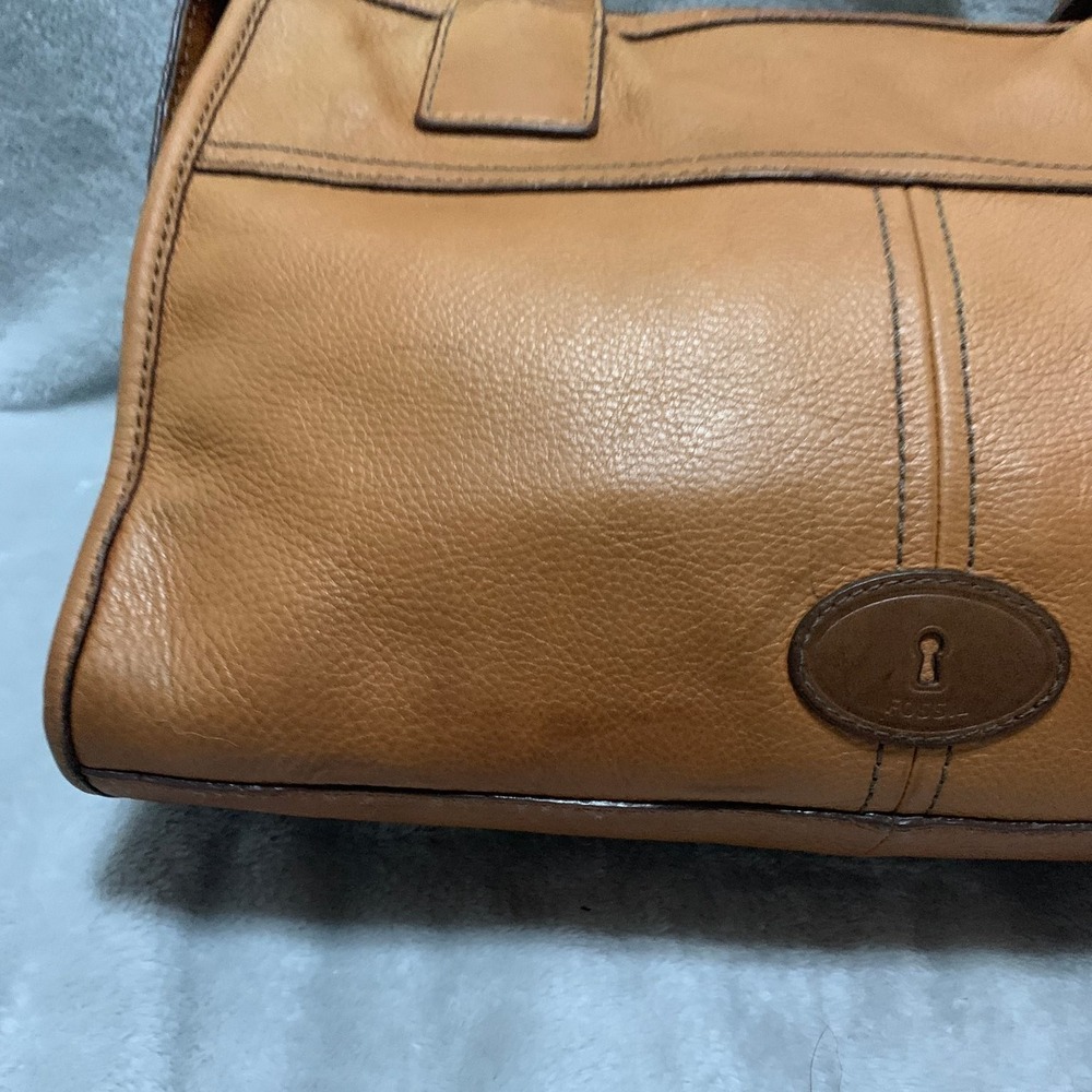 Fossil Women's Tan Leather Handbag Shoulder Bag Top Zip Pockets Flaw - Picture 12 of 16